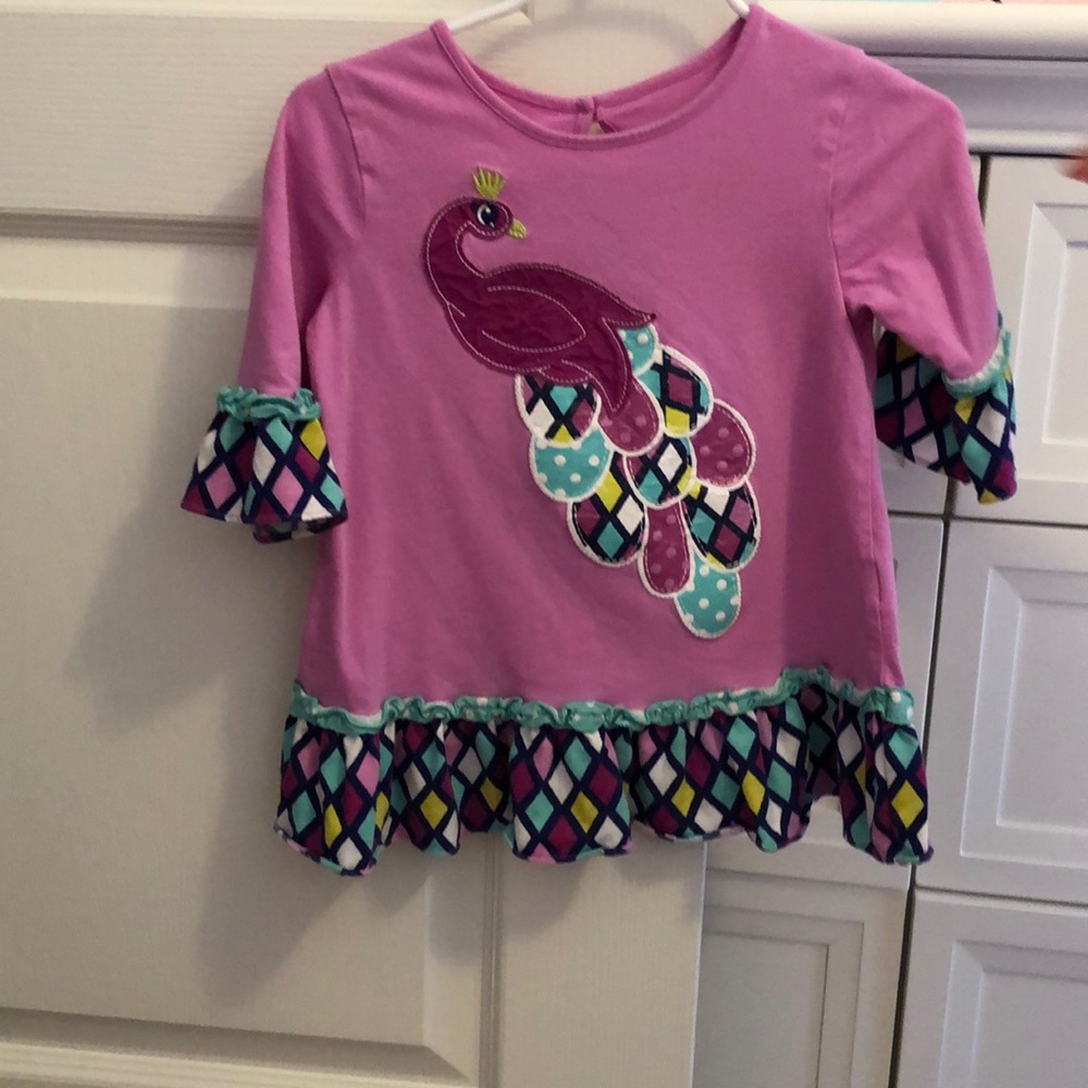 3/4 sleeve top.